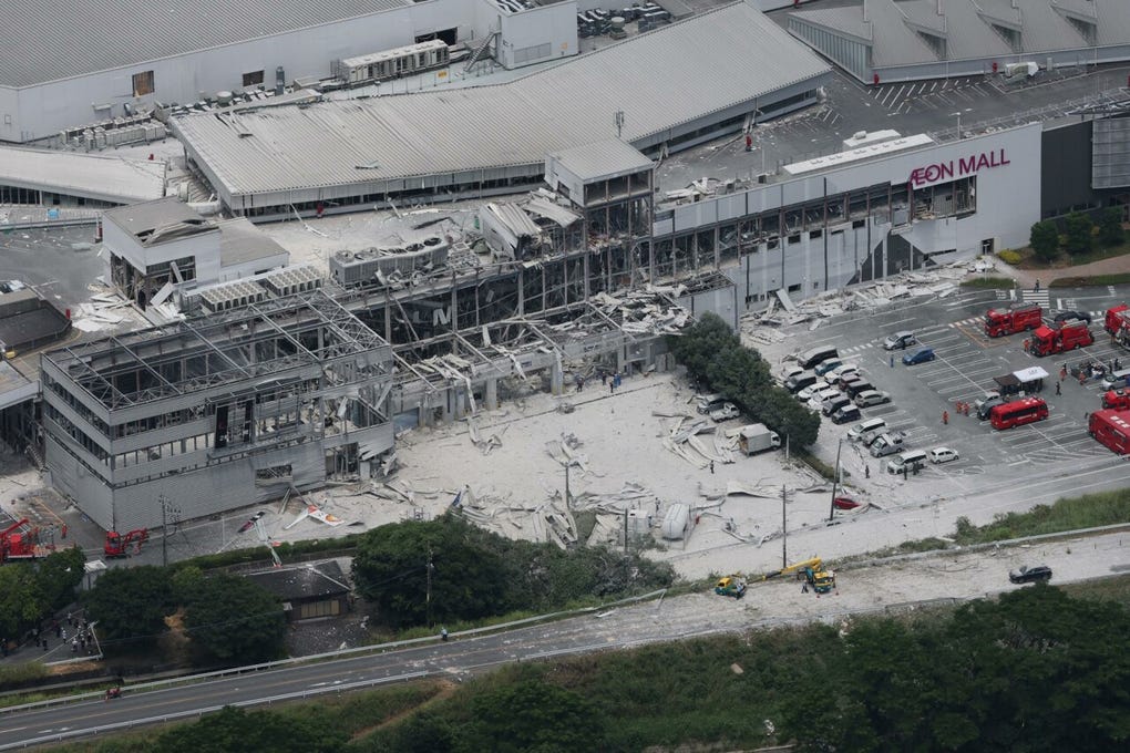 Entre los fallecidos por el terremoto, se incluyen tres personas que se encontraban en un centro comercial operado por la cadena Aeon.