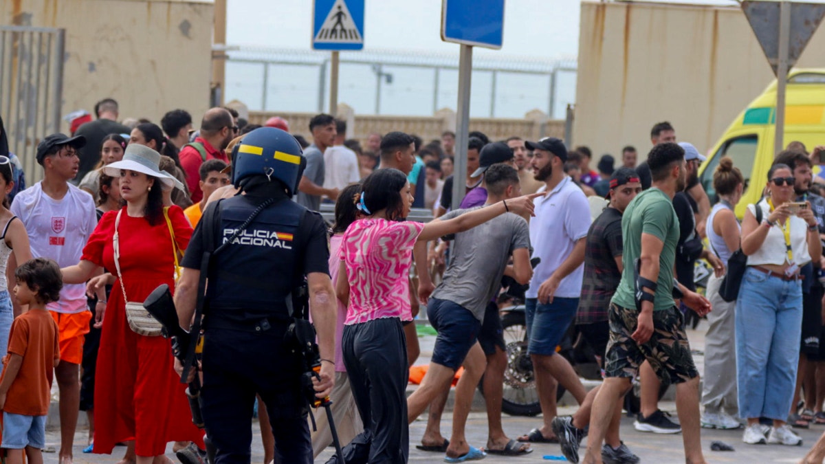 La Casa Blanca atribuye la situación en Ceuta a políticas de "extrema izquierda" de España