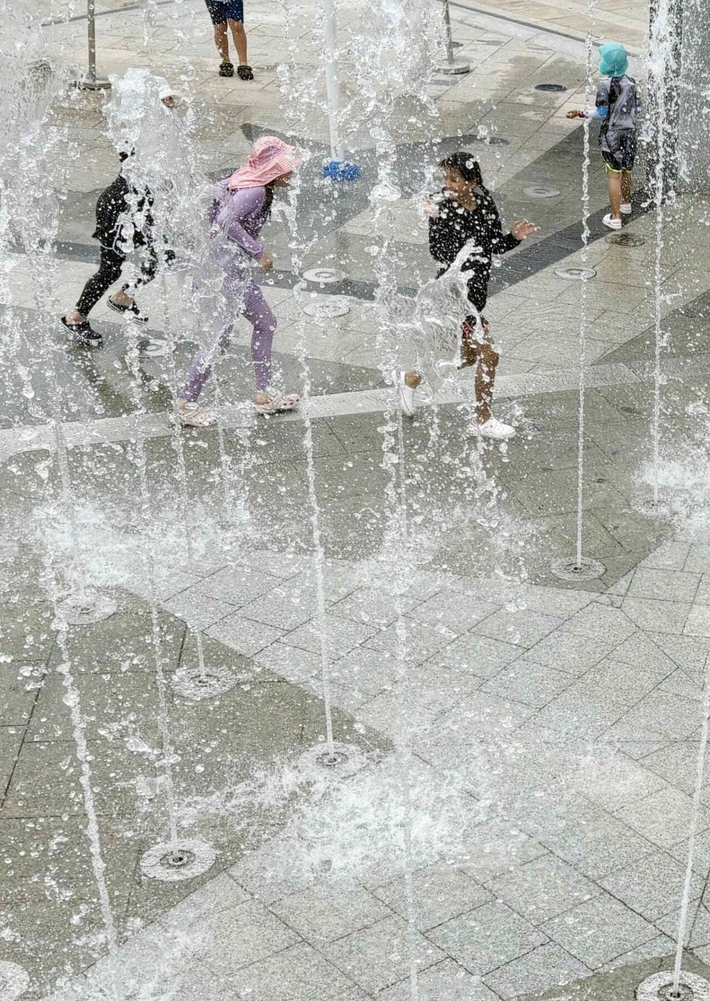 El hito en Yangsan llega después de que la localidad alcanzara durante dos días consecutivos, el miércoles y el jueves, 40.3 grados Celsius, en plena ola de calor que afecta a toda Corea del Sur.