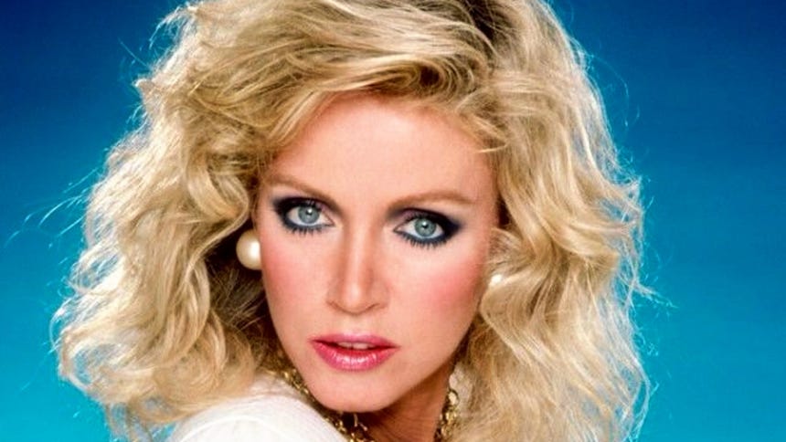 Donna Mills es una estrella de televisión de los 80 conocida por su papel en la telenovela de la CBS 'Knots Landing'.