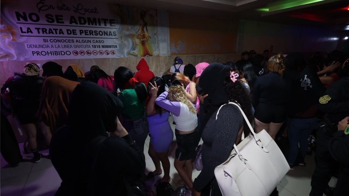 PNP rescató a más de 70 extranjeras víctimas de trata de personas en megaoperativo ejecutado en Lima Norte