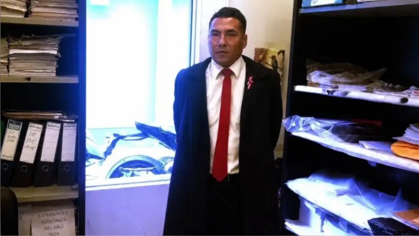 Nolasco fue detenido por la PNP por el presunto delito contra la administración pública, en la modalidad de resistencia. 