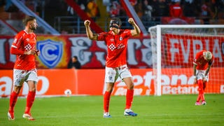Cienciano se hizo fuerte en el Garcilaso: derrotó 2-0 a Universitario por la fecha 3 del Torneo Clausura 2026