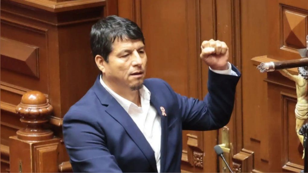 Diputado Julián Pérez Mallqui (Juntos por el Perú)