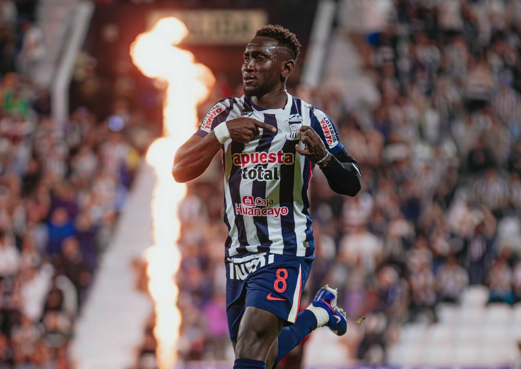 1. Eryc Castillo de Alianza Lima - 15 goles.