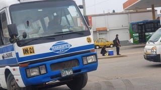 Transportistas de Translima no trabajan desde hace un mes por amenazas de extorsionadores, denuncian familiares