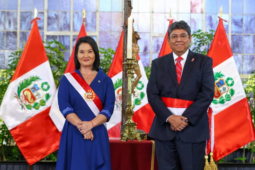Elmer Cuba juró como nuevo ministro de Economía de Keiko Fujimori