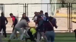 Arequipa: árbitro sufre lesiones en el rostro tras ser agredido por padres de familia en un torneo de fútbol infantil
