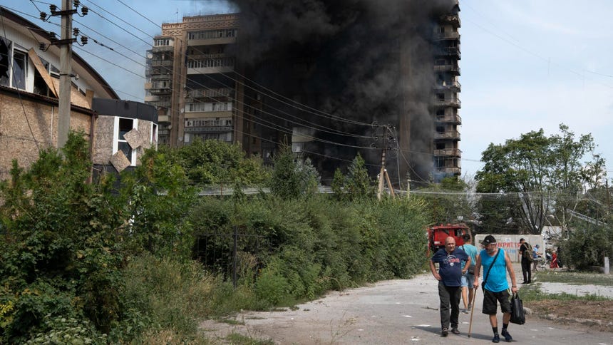 La agencia estatal rusa TASS citó al Ministerio de Defensa afirmando que el objetivo de los bombardeos en Sumy fue un centro logístico de la localidad de Buryn.