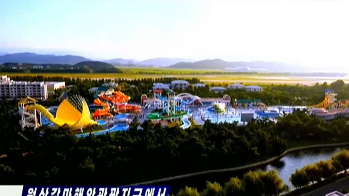 TV oficial de Corea del Norte mostró el inmenso complejo turístico inaugurado por Kim Jong-un