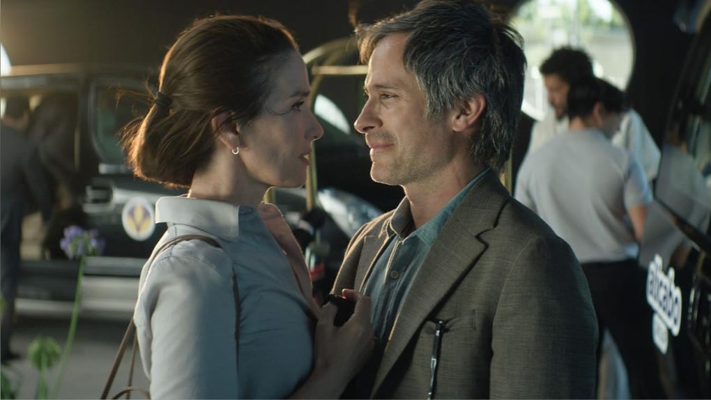 Natalia Oreiro y Gael García Bernal protagonizan 'Nada entre los dos', una comedia romántica sobre el amor y las segundas oportunidades.