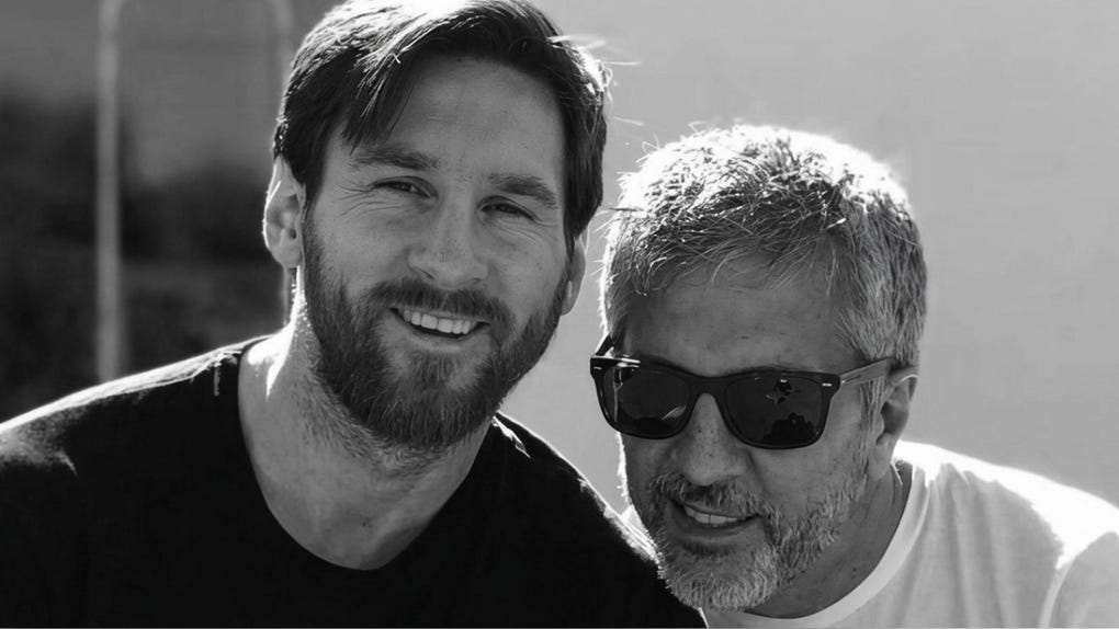 Jorge Messi y el capitán de Argentina.