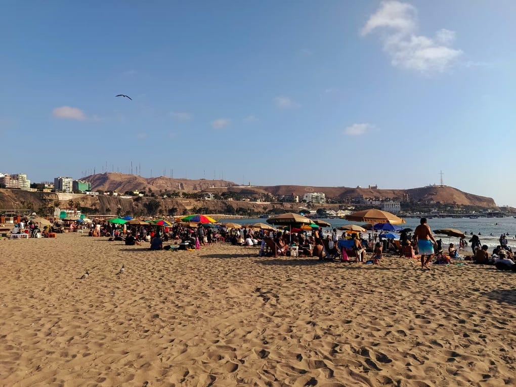 El Senamhi ha activado una alerta roja en 17 regiones del país, entre ellas Lima y Callao, por un incremento de temperaturas, “de moderada a extrema intensidad”, del 8 al 10 de agosto.