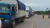 Ucayali: vehículos permanecen varados en el segundo día del paro de transportistas en la carretera Federico Basadre