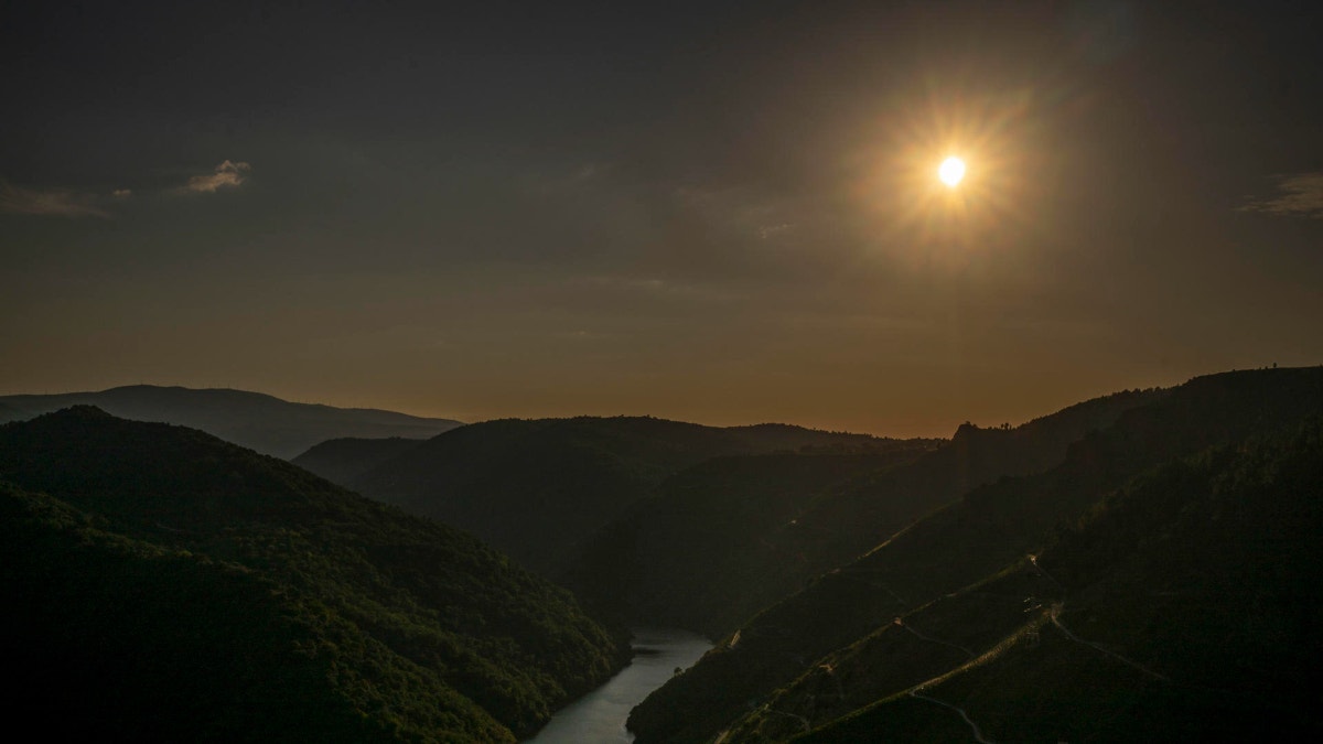 Cuenta atrás para un histórico eclipse total de Sol [VIDEO]