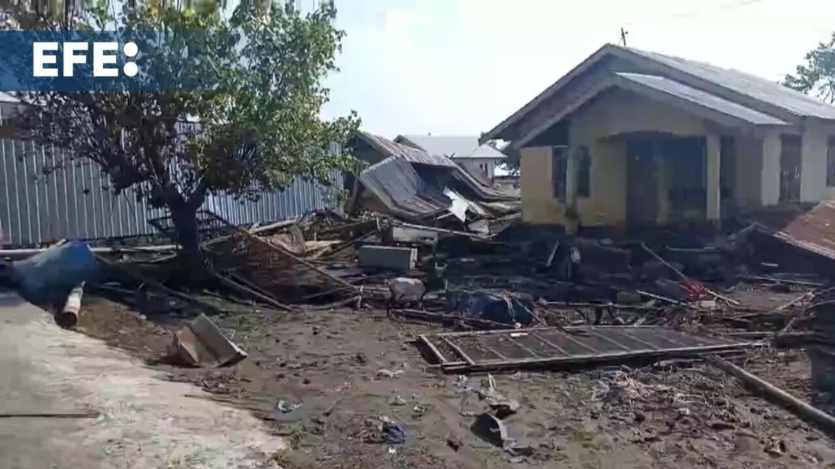Indonesia eleva a 38 el número de muertos tras un terremoto de magnitud 7,7