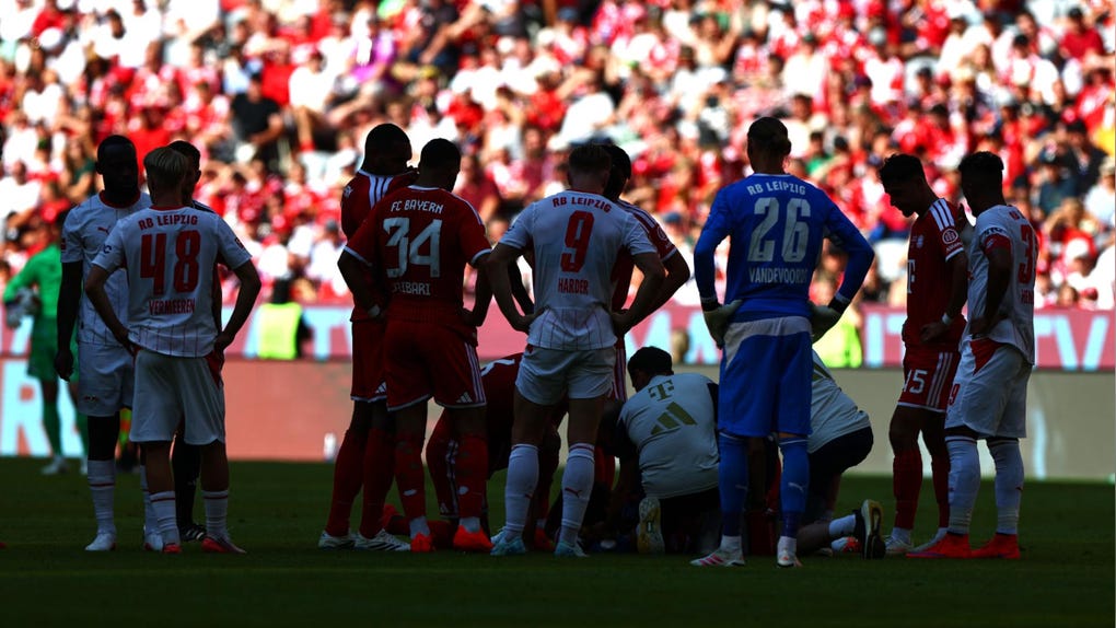 Jamal Musiala sufrió un golpe de calor en el partido de los bávaros.