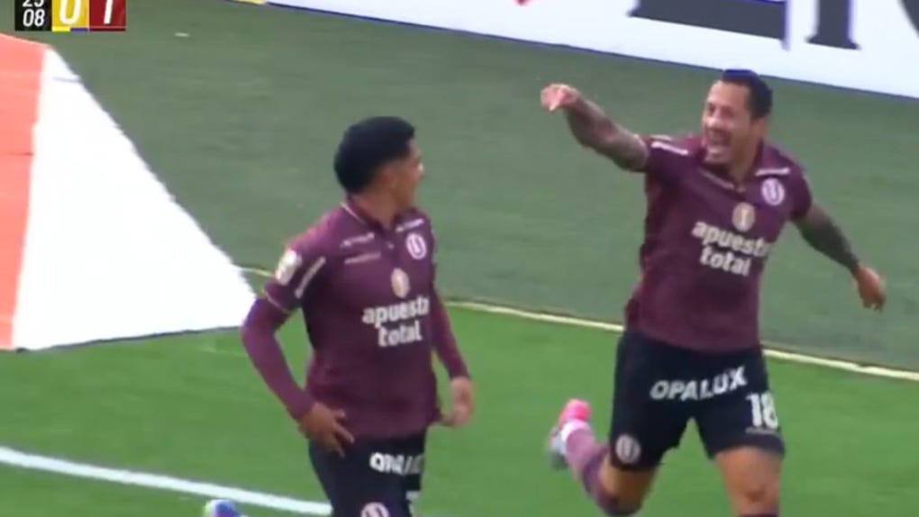 Un nuevo gol de Inga con la camiseta de Universitario.