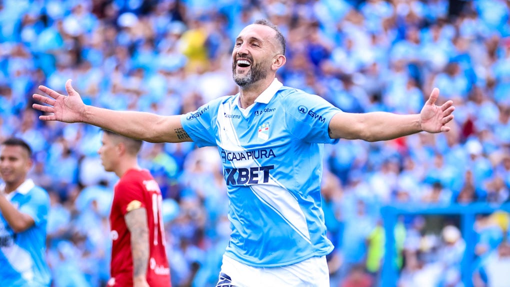 Hernán Barcos justifica su titular en Sporting Cristal.