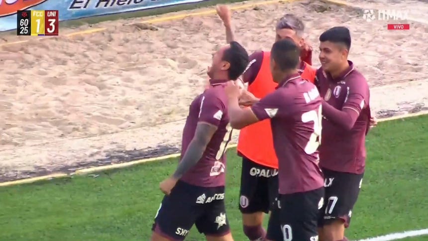 Gianluca Lapadula marcó el 3-1 para Universitario.