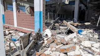 Indonesia: más de medio centenar de muertos, 135 heridos y 5 000 evacuados por el terremoto 7.7