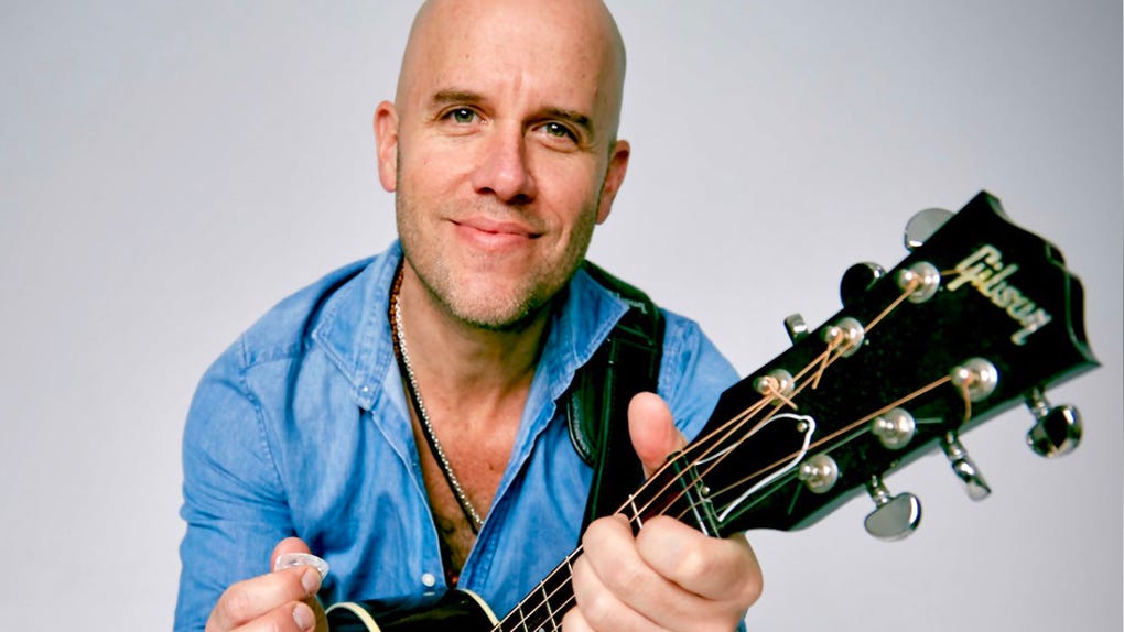 Gian Marco Javier Zignago Alcóver es un cantautor, compositor, músico, productor musical y expresentador de televisión peruano.