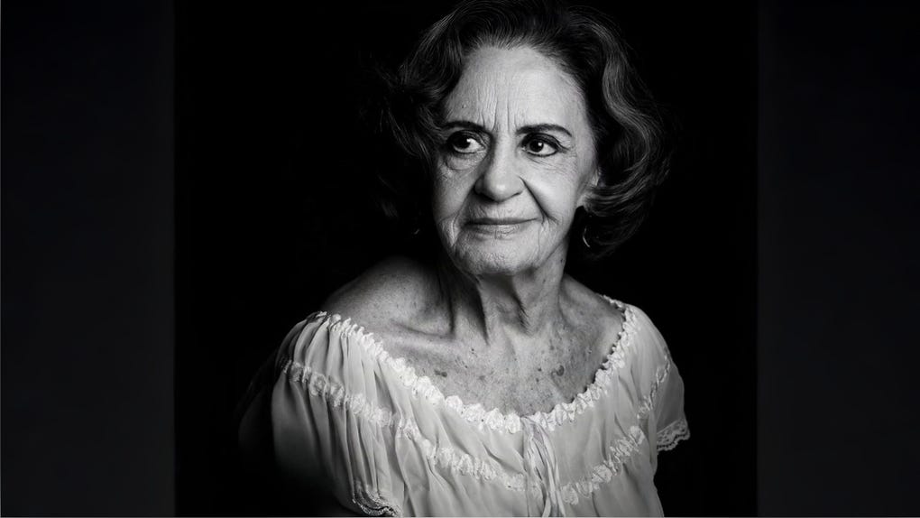 Laura Cardoso.