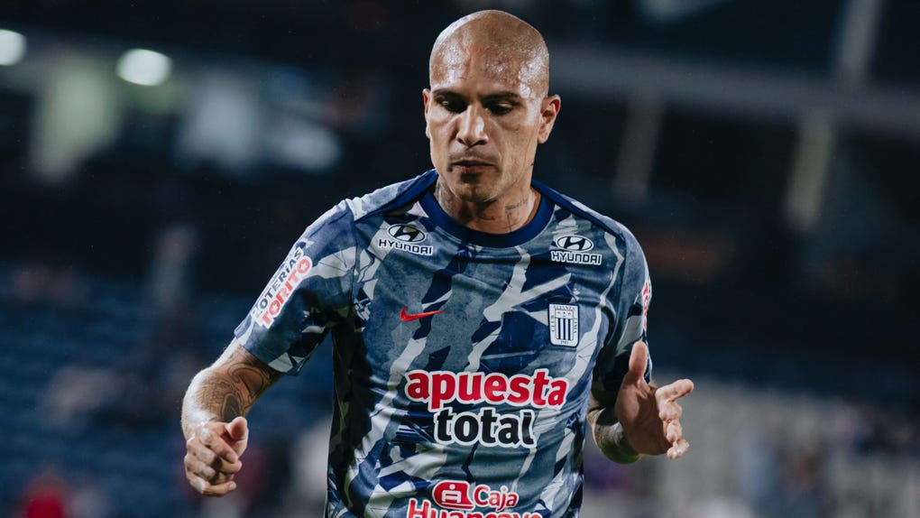 Paolo Guerrero dijo que AlianzaLima siempre busca corregir los errores para lograr sus objetivos.