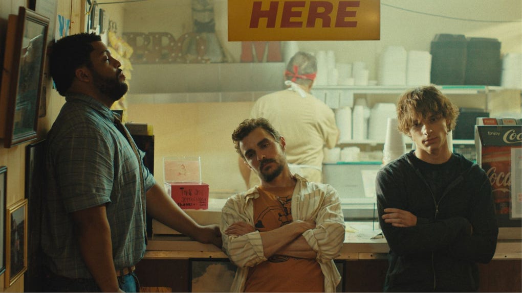 Dave Franco, O’Shea Jackson Jr. y Mason Thames protagonizan la comedia 'Idiotas'.