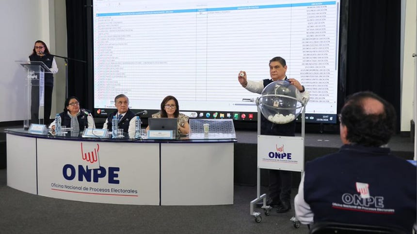 ONPE definió el orden de las organizaciones políticas en la cédula para las elecciones regionales y municipales.