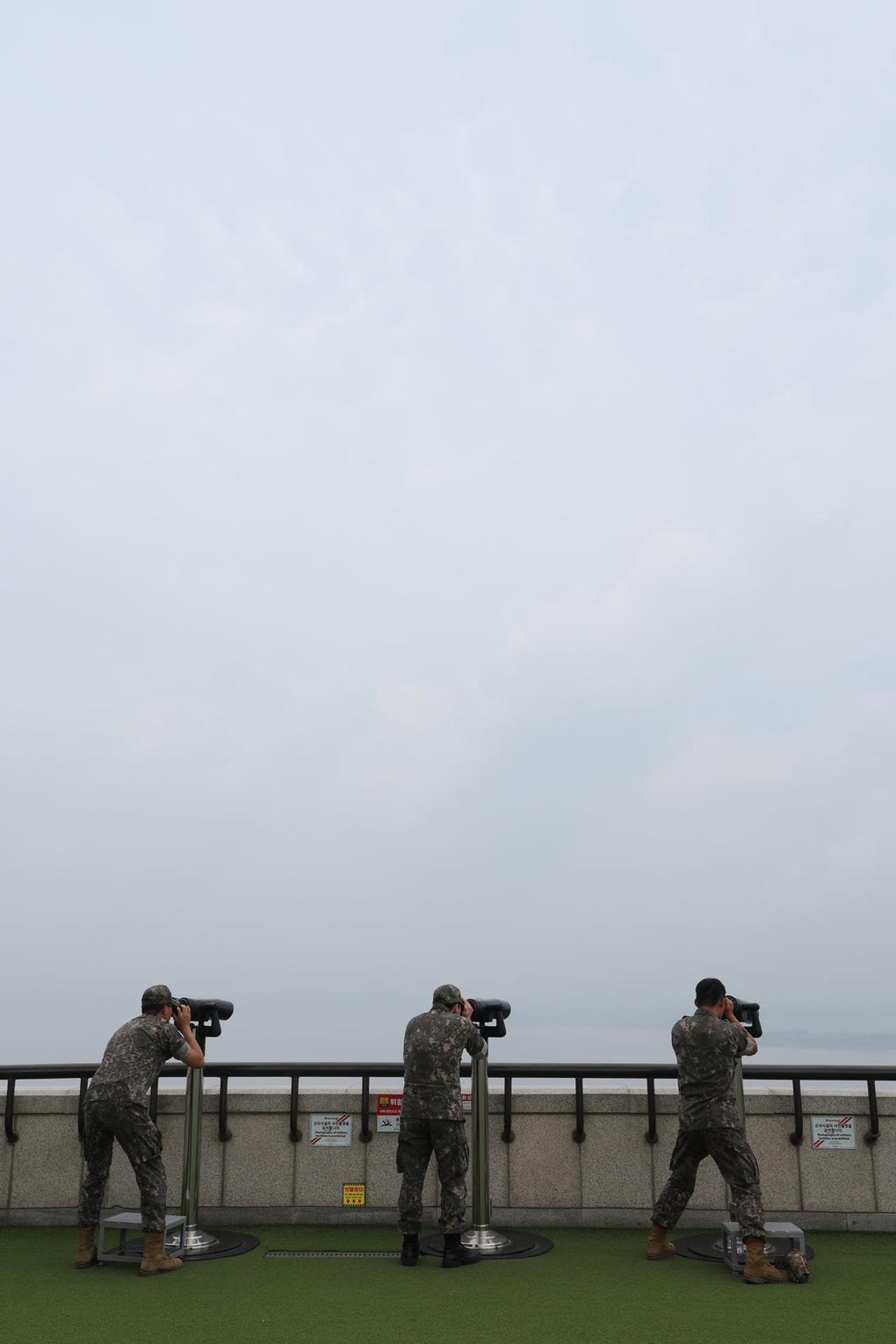 El Ministerio de Defensa japonés alertó inicialmente del lanzamiento y dijo que no registró impactos en el interior de su Zona Económica Exclusiva.