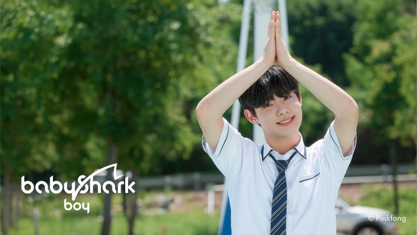 Geonroung Park también participó en la escritura de la letra de 'Wave', que significa ola en español.