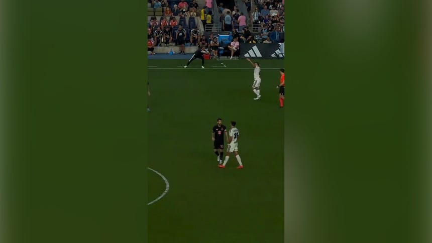 Así fue el episodio entre Lionel Messi y Quinn Sullivan.