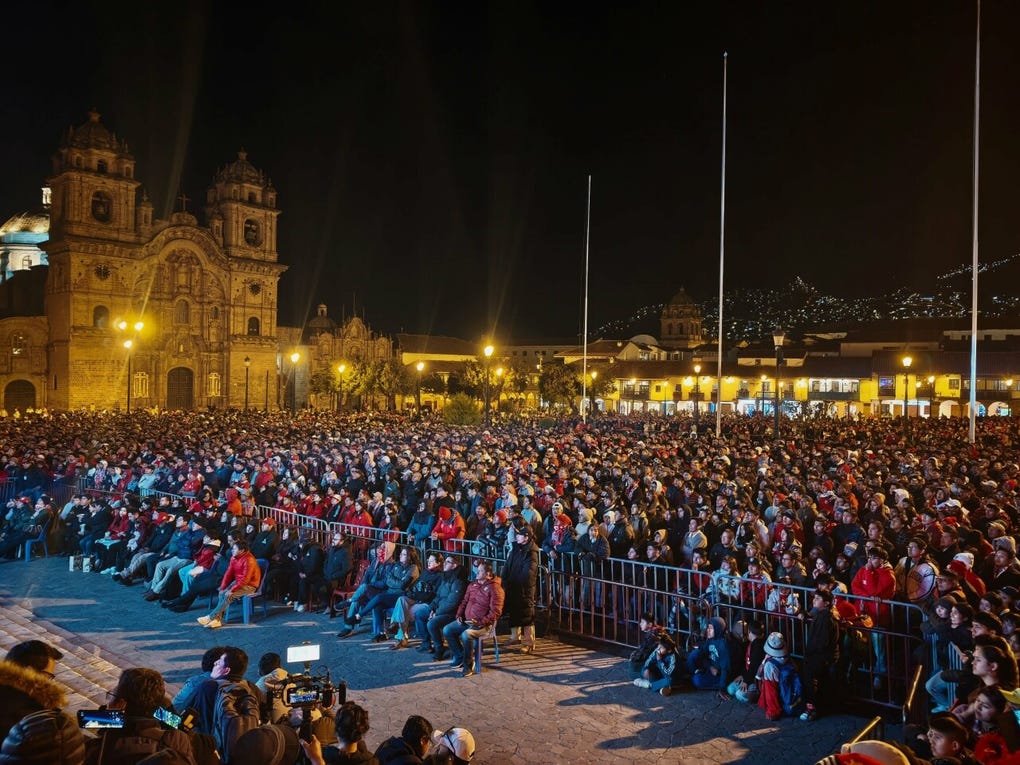 En la ciudad del Cusco, miles se reunieron para ver el partido.
