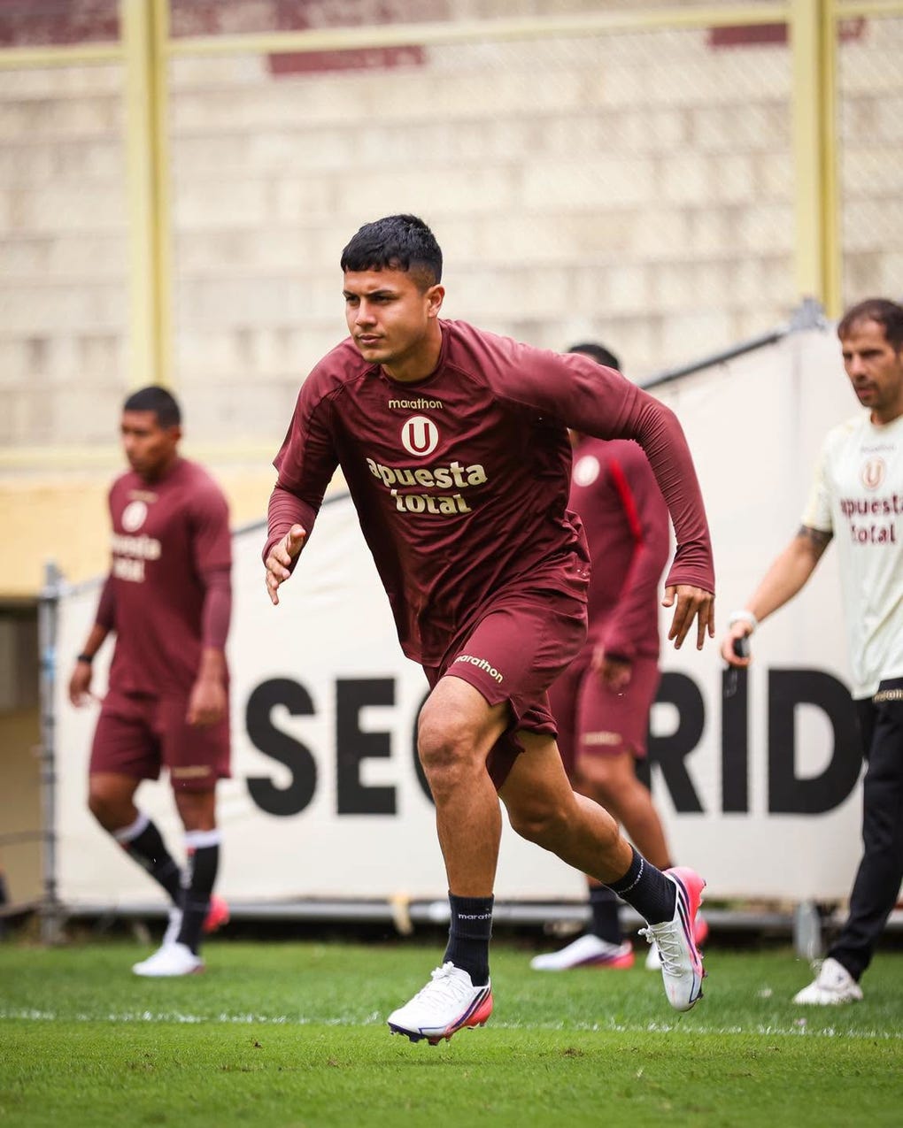 <strong>9. Jairo Concha (Volante)</strong>