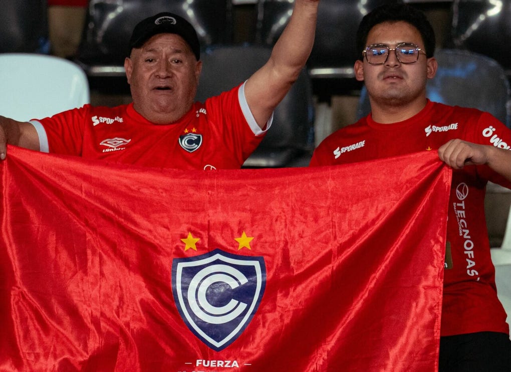 La hinchada dijo presente en el Estadio Nilton Santos.