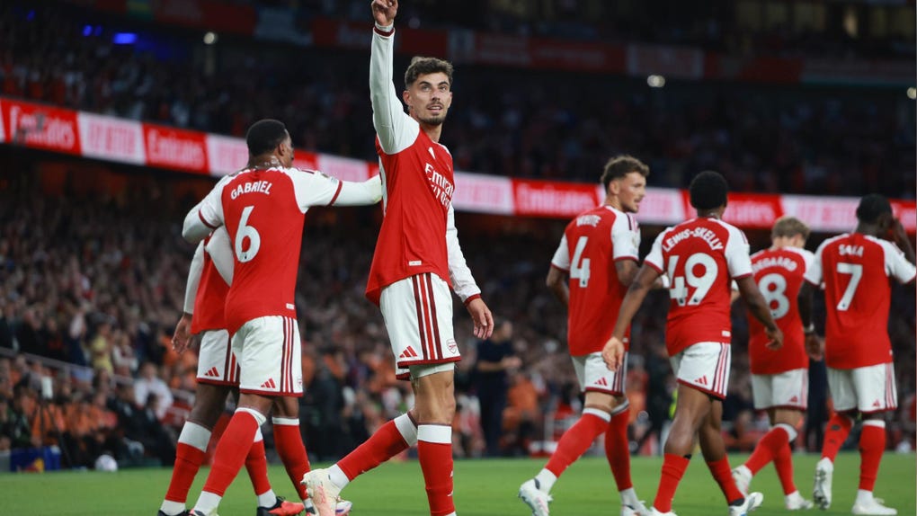 Arsenal busca el bicampeonato en la Premier.