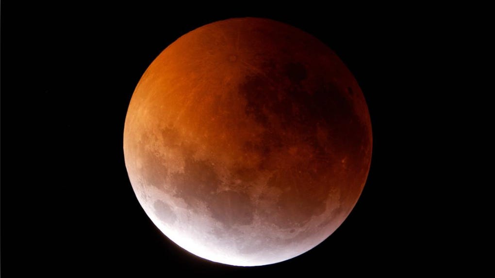 Eclipse lunar parcial del jueves 27 de agosto