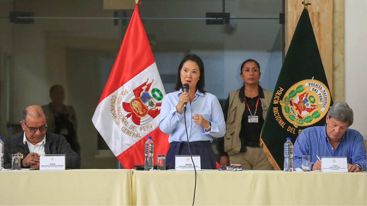 Keiko Fujimori: "Tenemos que incorporar a los operadores de celulares y al sistema financiero" en la lucha contra la criminalidad