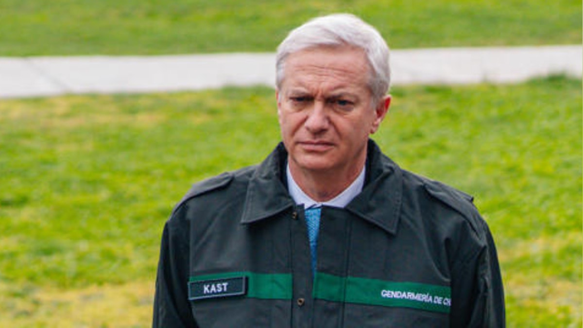Ecologistas marchan en Chile contra "retrocesos ambientales" que reclaman a José Antonio Kast