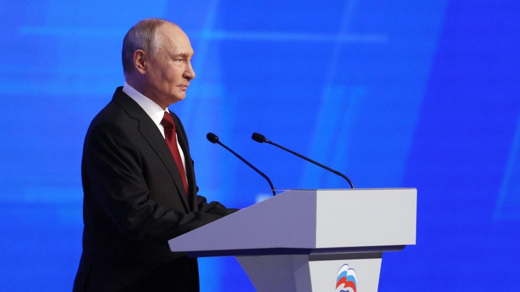 Vladimir Putin habla en el XXIII Congreso del partido Rusia Unida en Moscú, el 22 de agosto de 2026.