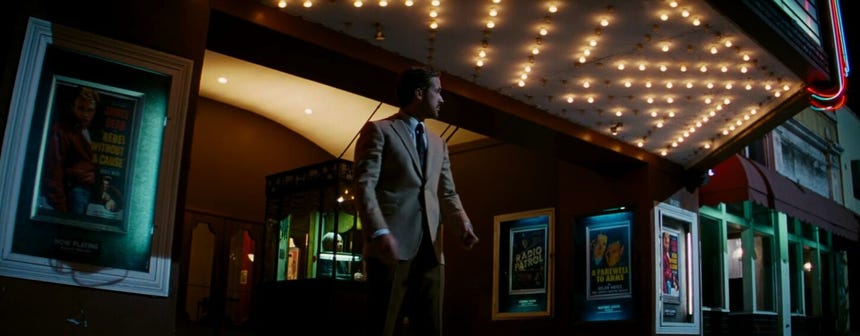 En 'La La Land', Bunny Levine compartió escena con Ryan Gosling, interpretando a una empleada de la sala de cine.