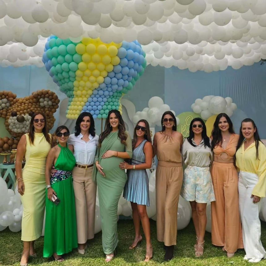 Entre las invitadas estuvieron Marina Mora, Maju Mantilla y Olga Zumarán.  