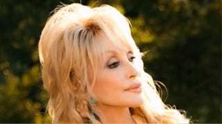 Google rinde un homenaje a Dolly Parton con una animación de mariposas en su buscador
