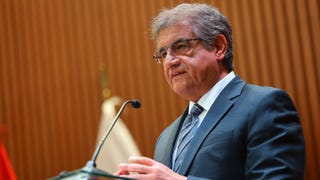 Gobierno evalúa declarar feriados y permisos laborales por visita del papa León XIV al Perú en noviembre