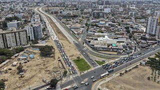 ¡Atención, conductores! Desvíos en la Vía Expresa Sur inician este jueves por construcción de puentes peatonales