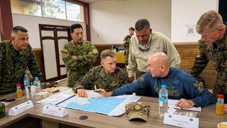 Fuerzas militares de EEUU, Colombia y Ecuador preparan ofensiva contra narcos en frontera