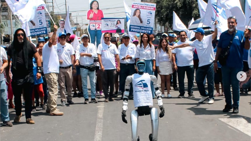 La campaña de Avanza País destinó recursos en el uso de robots para amenizar sus presentaciones. 