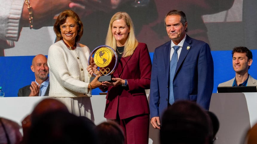 Cecilia Tait fue reconocida en la inauduración de la  LXIV Asamblea General de Panam Sports.