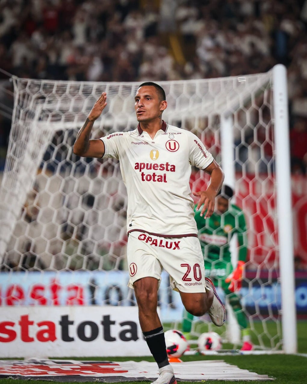 <strong>11. Alex Valera (Delantero)</strong>